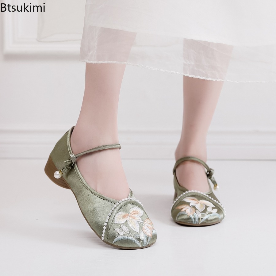Modische bestickte Damenschuhe – Ethnic Fashion Women Bewertung und Preis