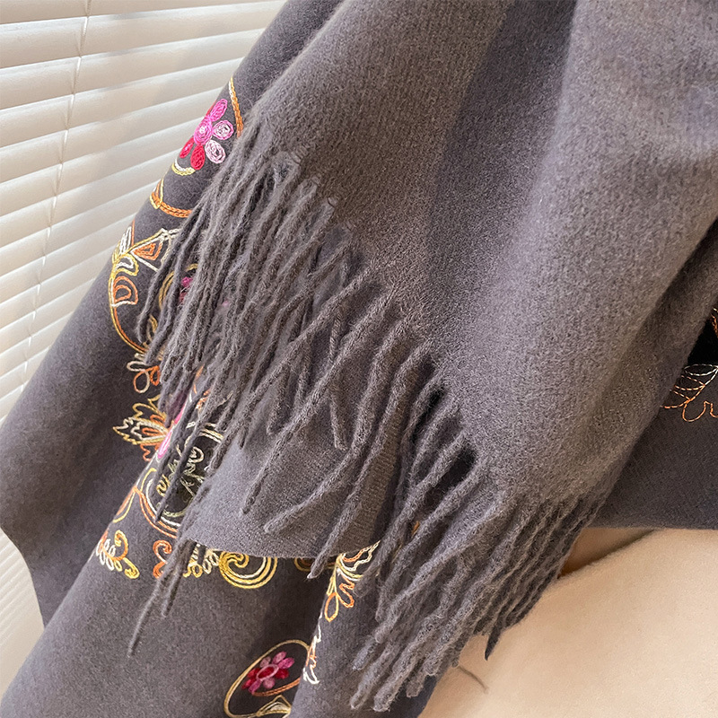 Vintage Ethno-Stil Bestickter  – Go Ethnic Fashion Bewertung und Preis